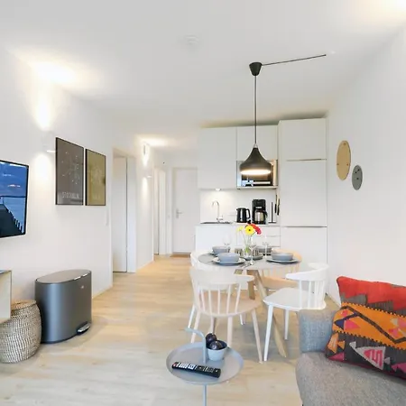 Lovely In Lembruchduemmer Apartament *